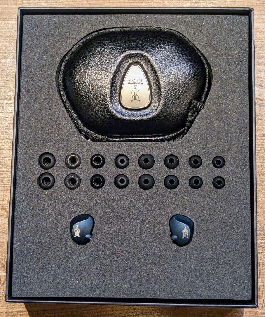 イヤホン Meze Audio RAI PENTA