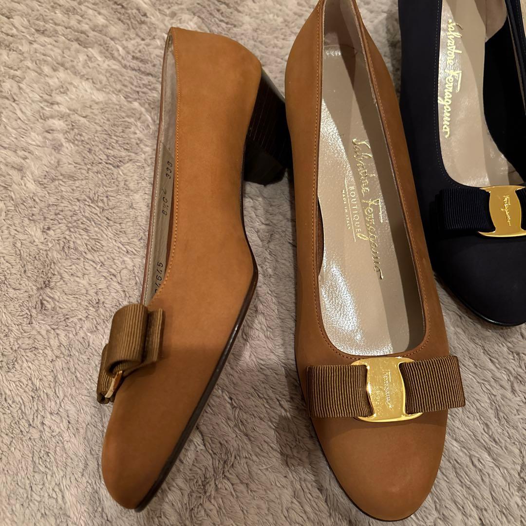 ⭐︎ サルヴァトーレ フェラガモ⭐︎ ヴァラ リボン ヌバック パンプス