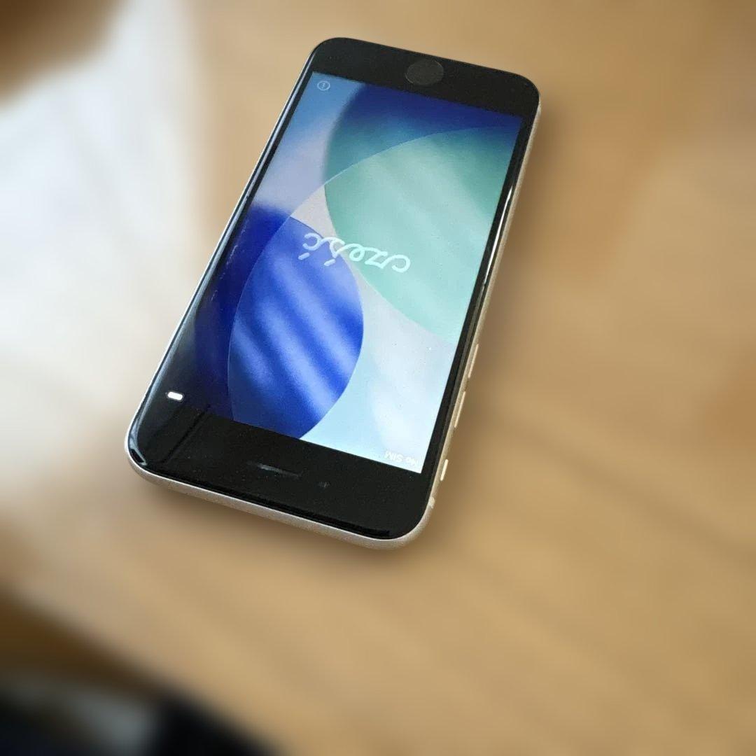 iPhone SE 第三世代　64GB ホワイト