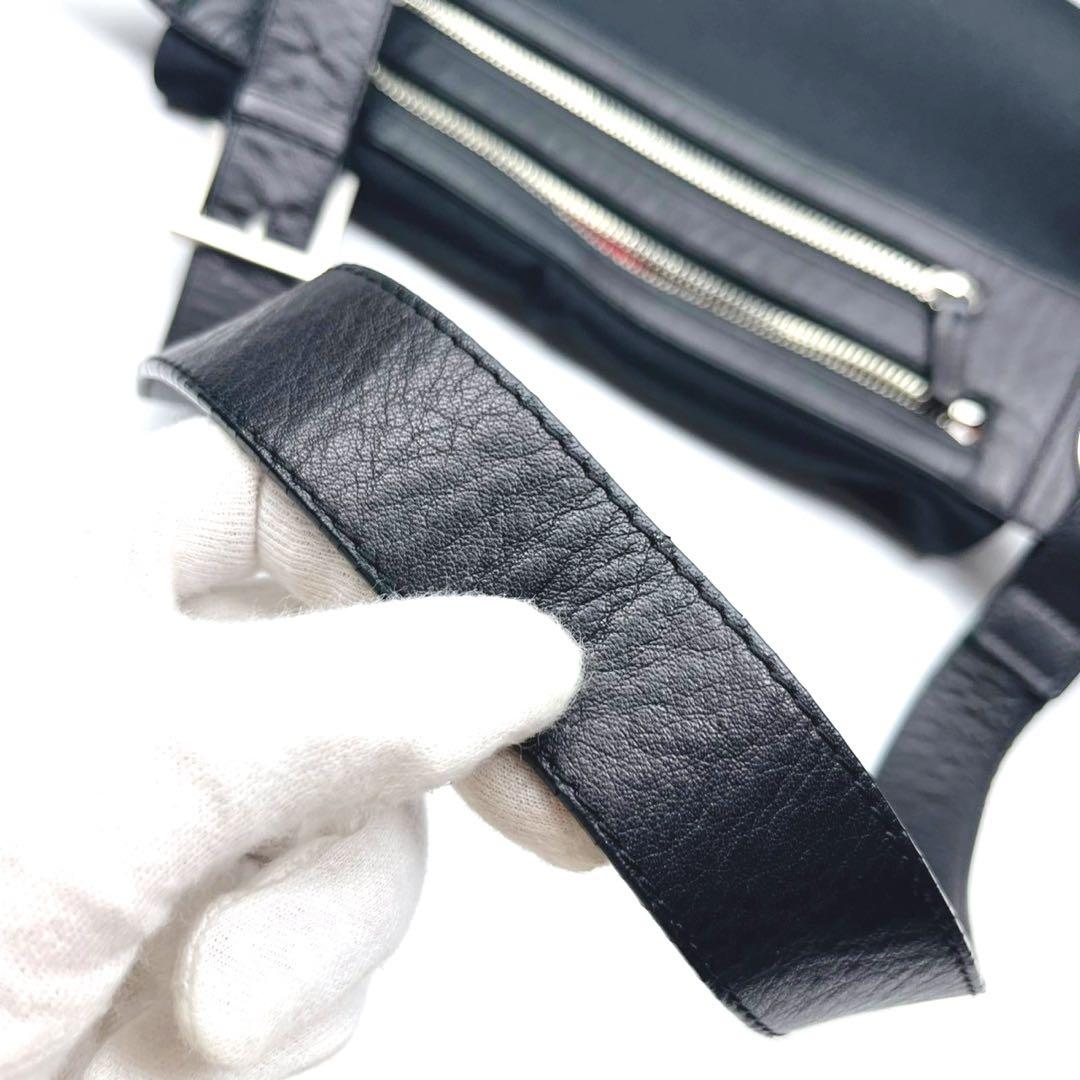 ★極美品★kawa-kawa ボディバッグ 【wet】hatome Mサイズ 黒