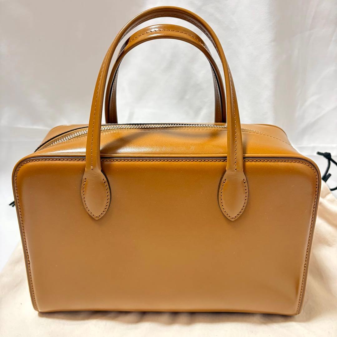 トゥティエ TOUT Y EST ロケバック small caramel