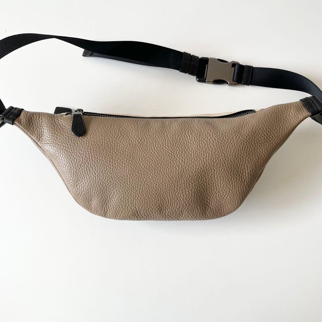 【ほぼ新品】COACH メンズ ボディバッグ ワーレン 本革 馬車