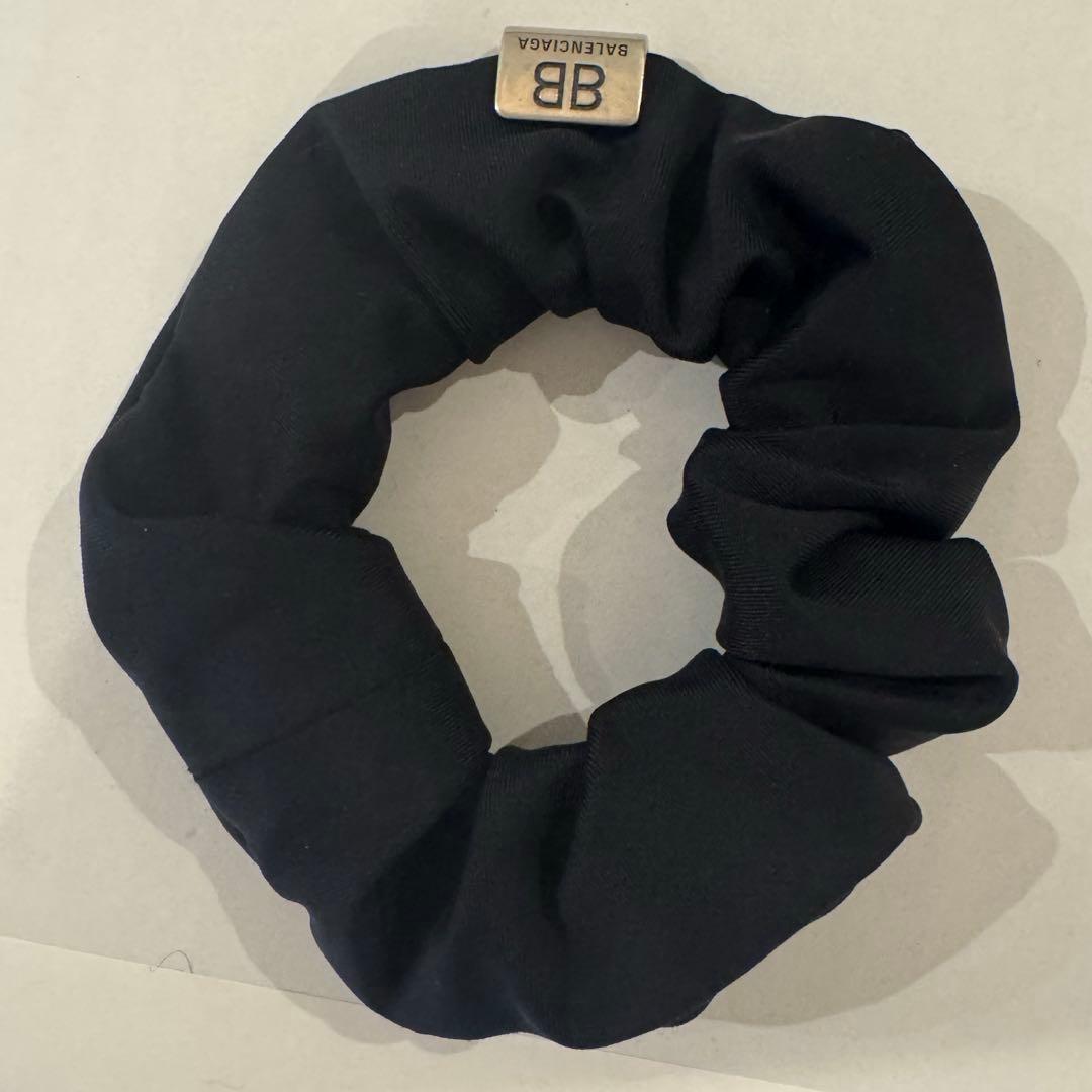 【美品】BALENCIAGA ブラック シュシュ