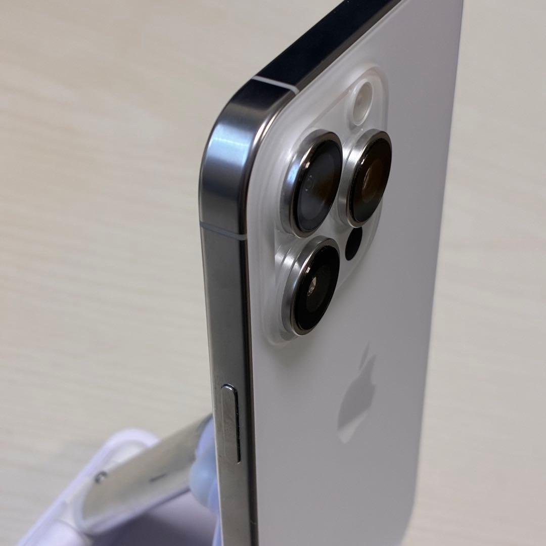 iPhone16ProMax256ホワイトバッテリー100新品フィルム他おまけ付