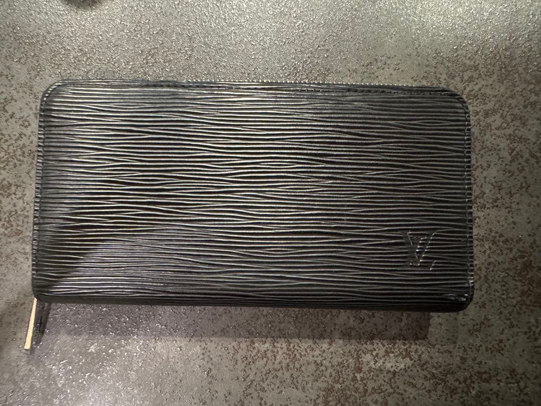 た*者様 ルイビトン エピ長財布
