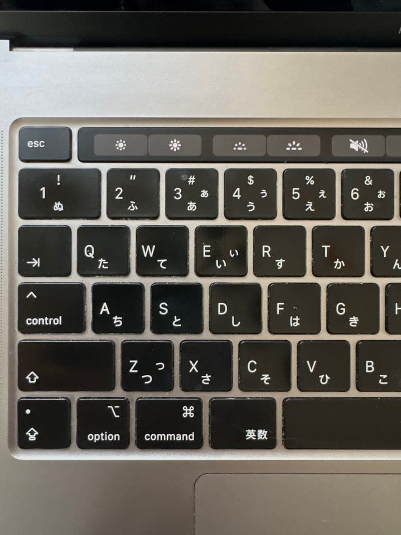 Apple MacBook Pro 16インチ