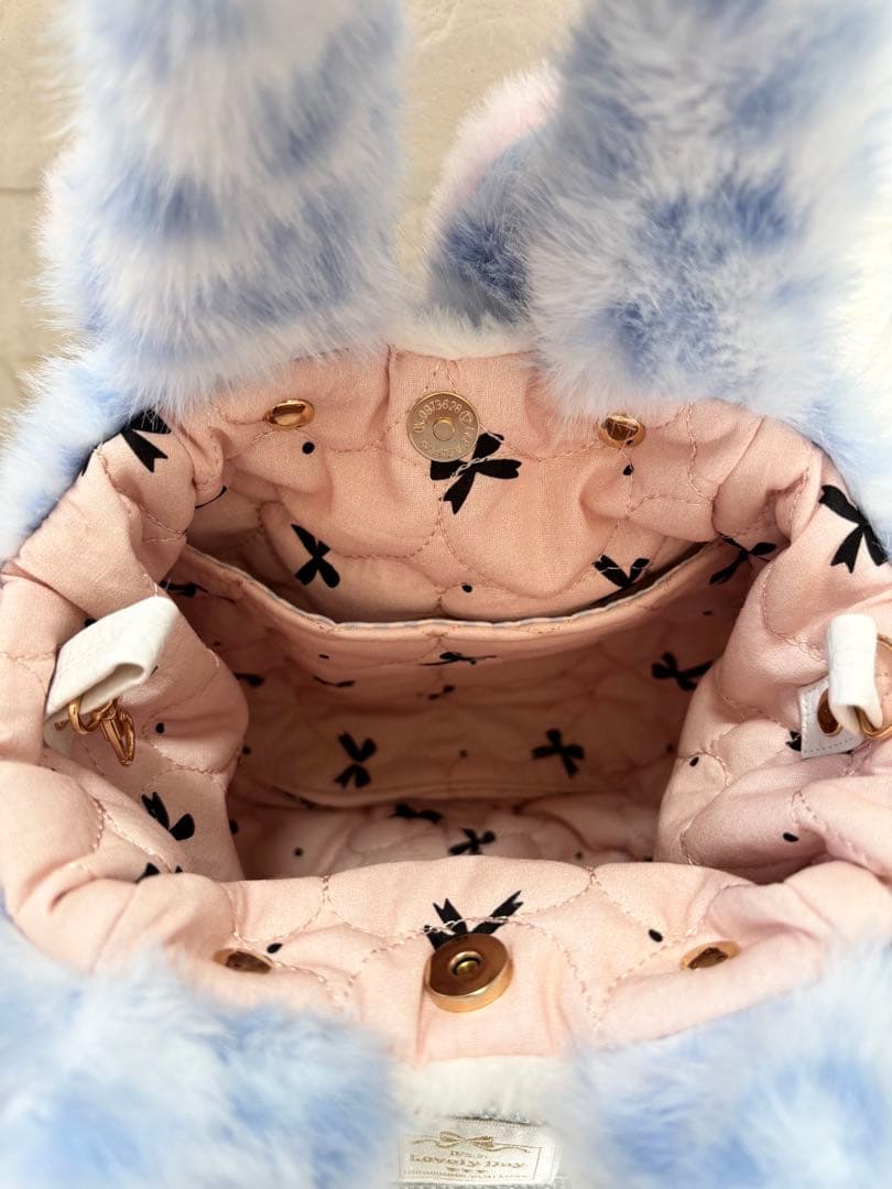 黒*こ様 コヤンイサムチョン　ファーバッグ　ヒョウ柄水色　うさちゃん