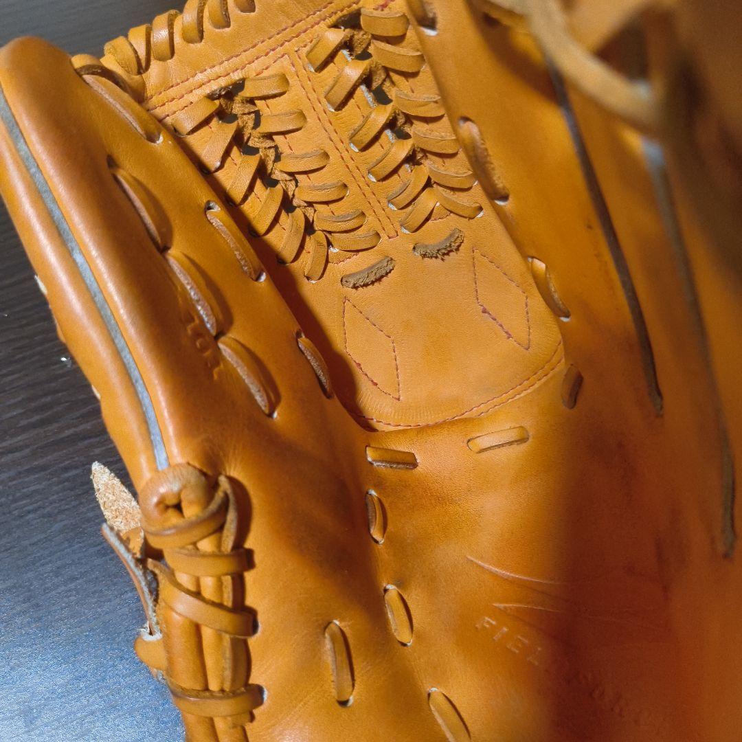 フィールドフォース軟式投手用グローブ