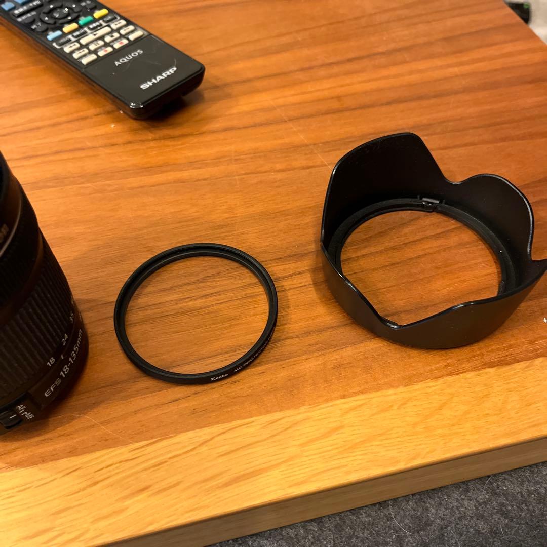 Canon EOS 8000D デジタル一眼レフカメラ　おまけ付き