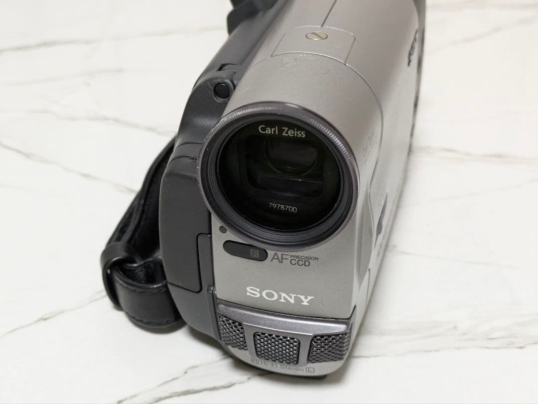 【希少】SONY　CCD-TR555　Hi8　8mm対応