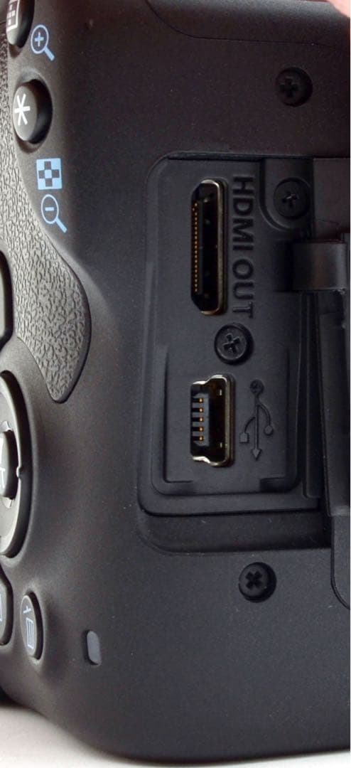 X7後継機！Canon EOS kiss X9★美品★Wi-Fi内蔵★バック付き