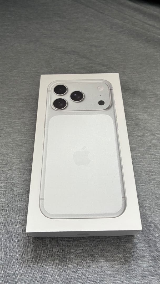 【匿名配送可】 iPhone17Pro 256GB シルバー　本体