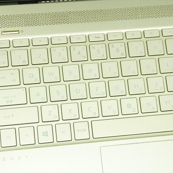 HP ノートパソコン本体 第7世代Core i5/SSD512GB/8GB搭載