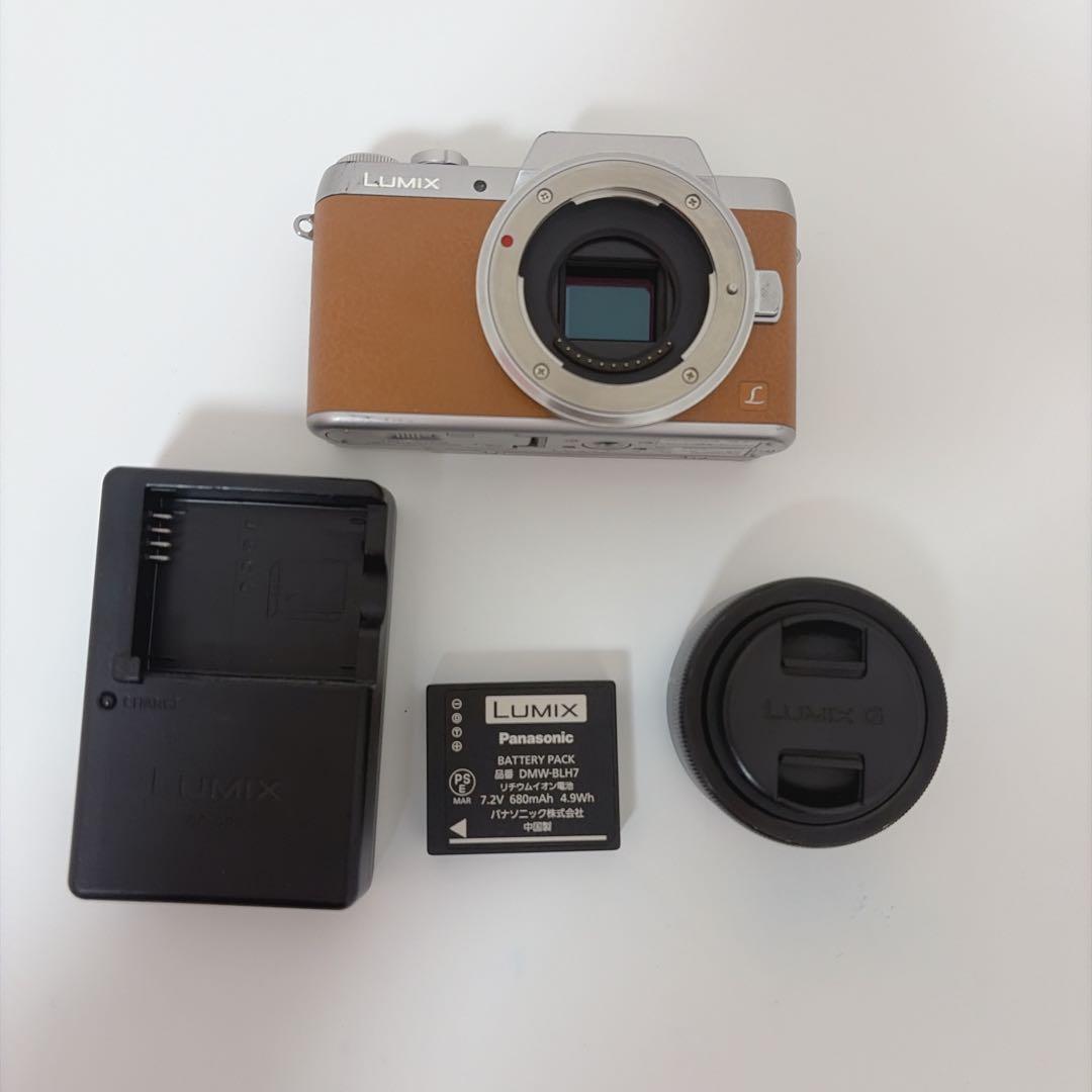 Panasonic LUMIX DMC-GF7 レンズキット