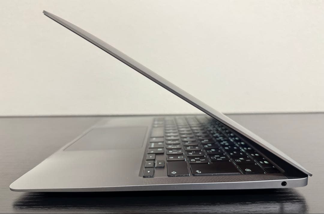 MacBook Air M1 16GB 512GB 充放電256回 残量84%