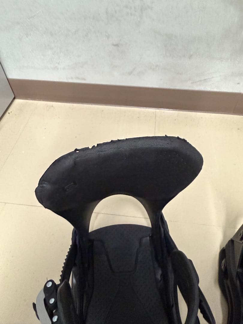 SALOMON district 24-25モデル　ブラック　サイズM