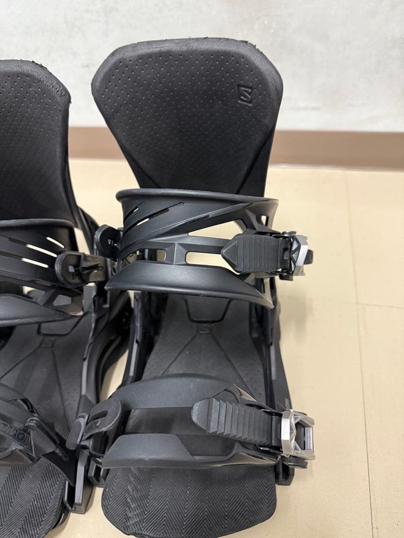 SALOMON district 24-25モデル　ブラック　サイズM