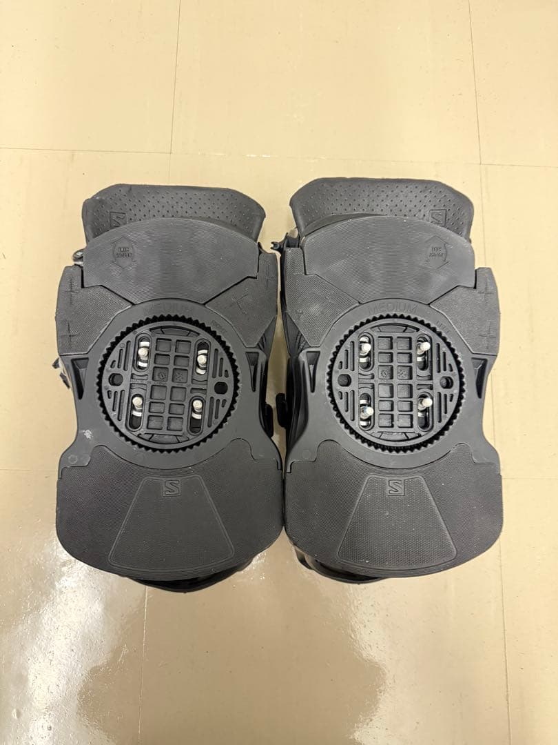 SALOMON district 24-25モデル　ブラック　サイズM