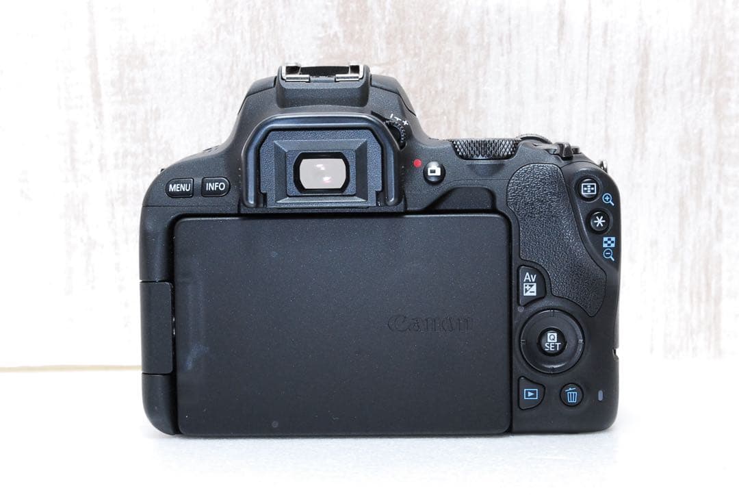 ❤️美品❤️Wi-Fi搭載❤️取扱説明書付❤️軽量❤️ Canon Kiss X9