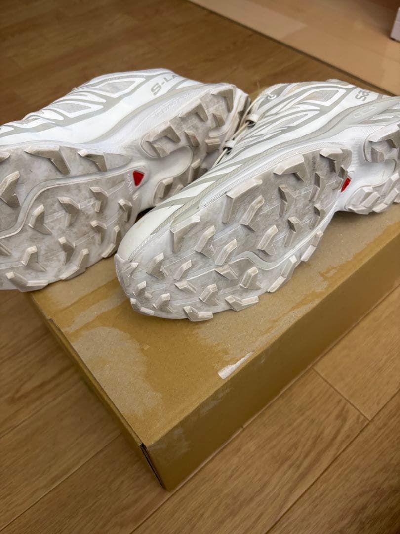 Salomon xt6ホワイト サイズ27.0