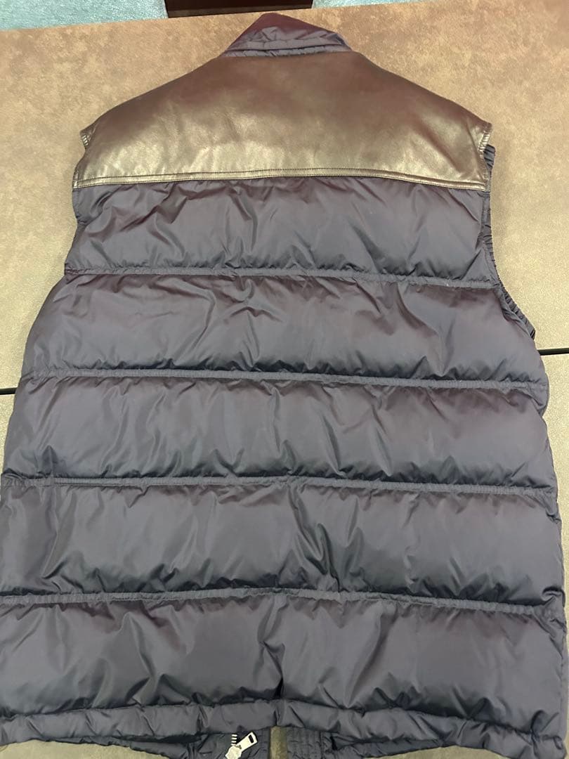 ⭐︎GUCCI グッチ　ダウンベスト