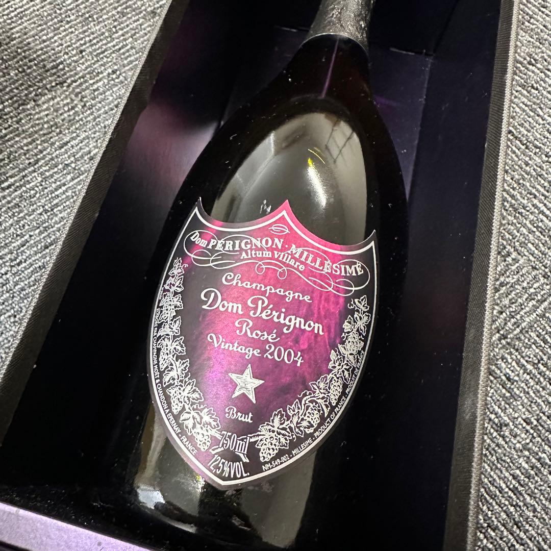 ピンドン　ドンペリニヨンロゼ2004（箱付き）