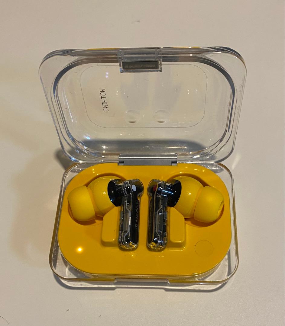 Nothing Ear(a) イエロー　美品中古