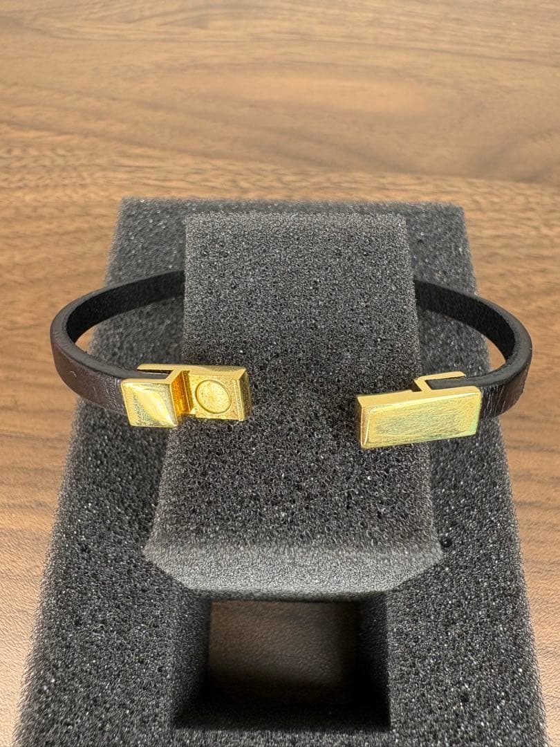 サンローラン　idプレートブレスレット　スムースレザー&メタル　ユニセックス　L