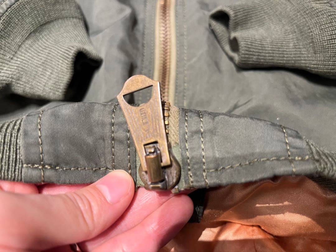 レミレリーフスカジャン オリーブ