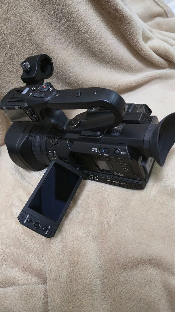 は*も様 JVC GY-HM175 業務用ビデオカメラ 本体