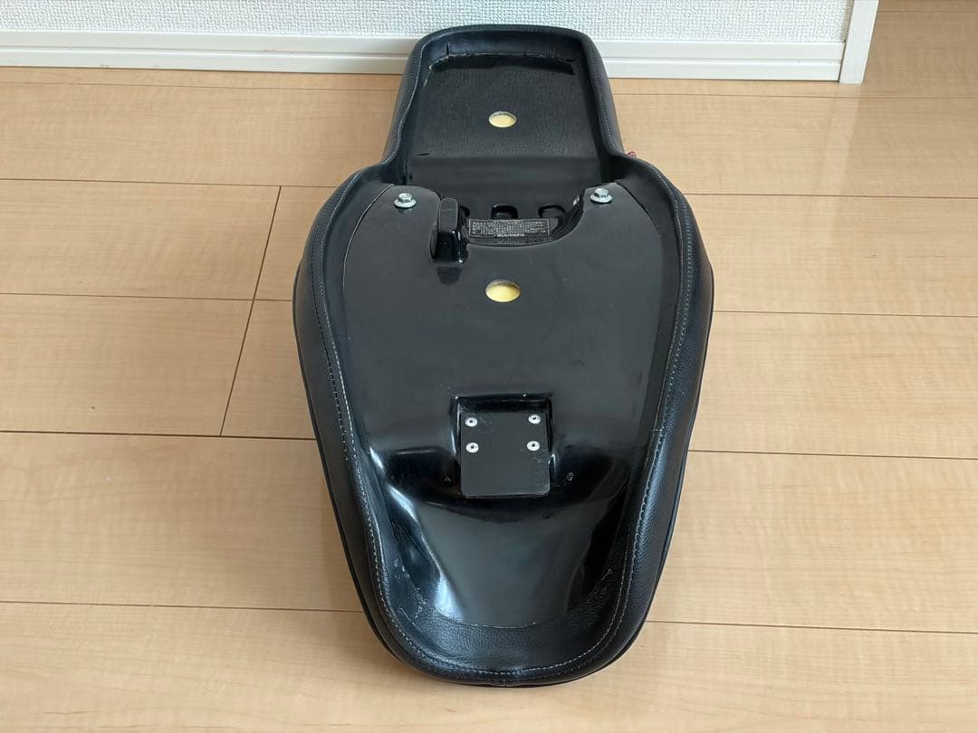 エストレヤ HEAVENS ローダウンシート ブラック/タックロール