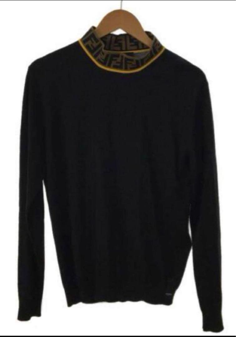 FENDI フェンディ　 ロゴジャガードネックニット