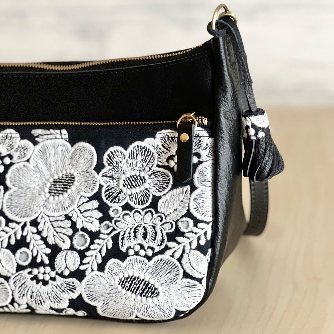 専用　本革&smile flowerショルダーバッグ