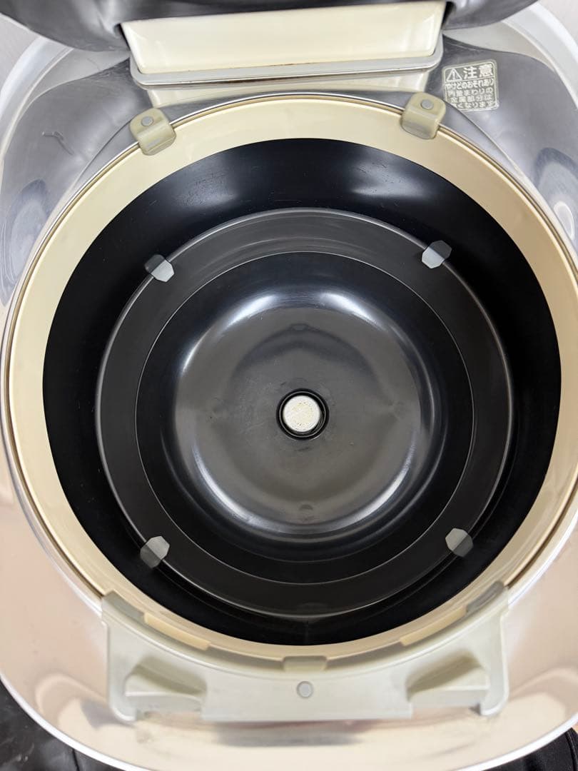 TOSHIBA 真空圧力IHジャー炊飯器RC-18VSN 1.8L 2019年製