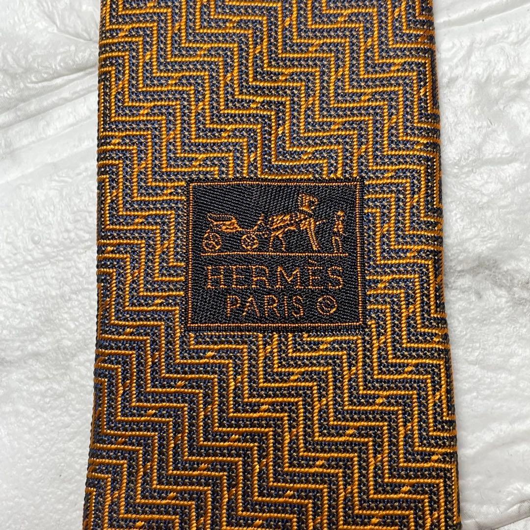 エルメス　HERMES ネクタイ　H オレンジ　ソリッドタイ　スーツ　シャツ