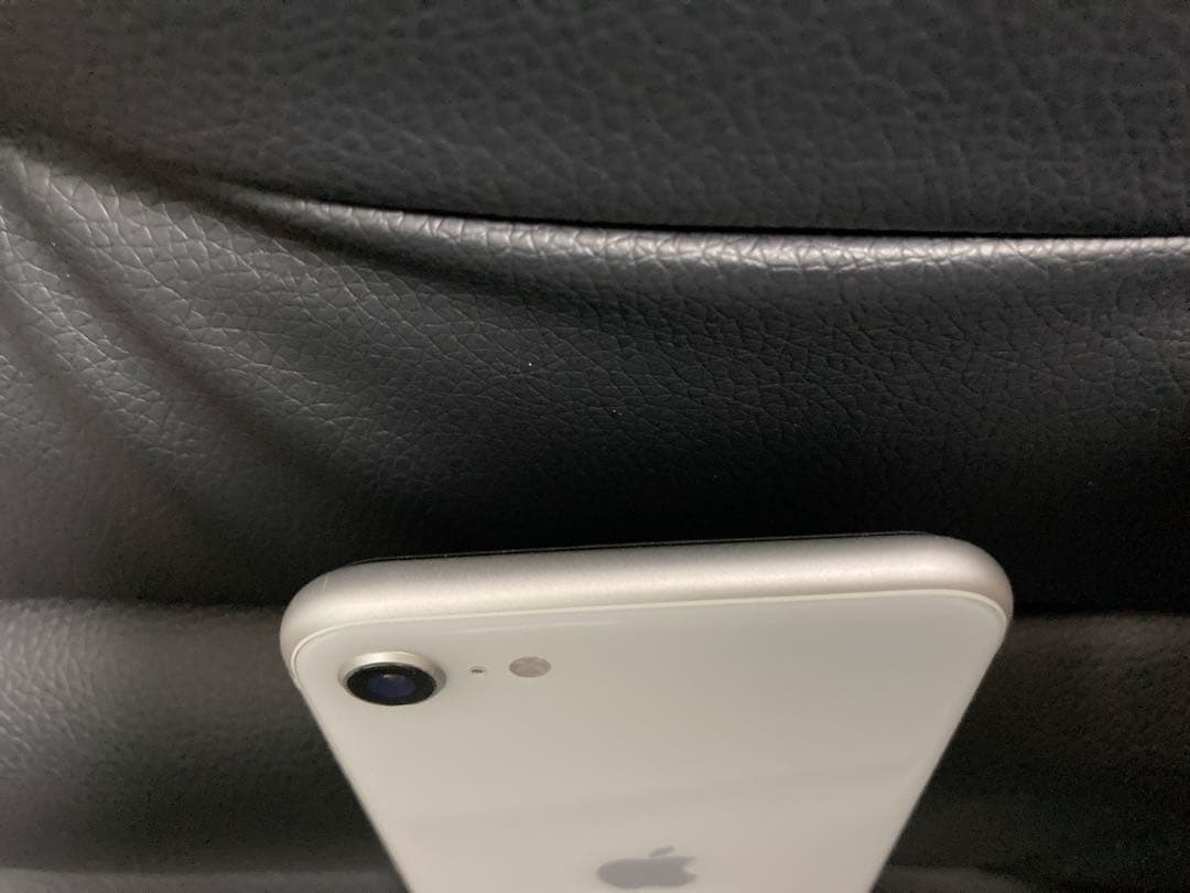 iPhone SE2(第2世代) 64GBホワイト