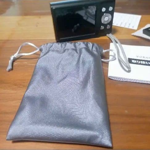 デジタルカメラ4Ｋ4800万画素 説明書バッテリー付きフィルムは、はいでいません