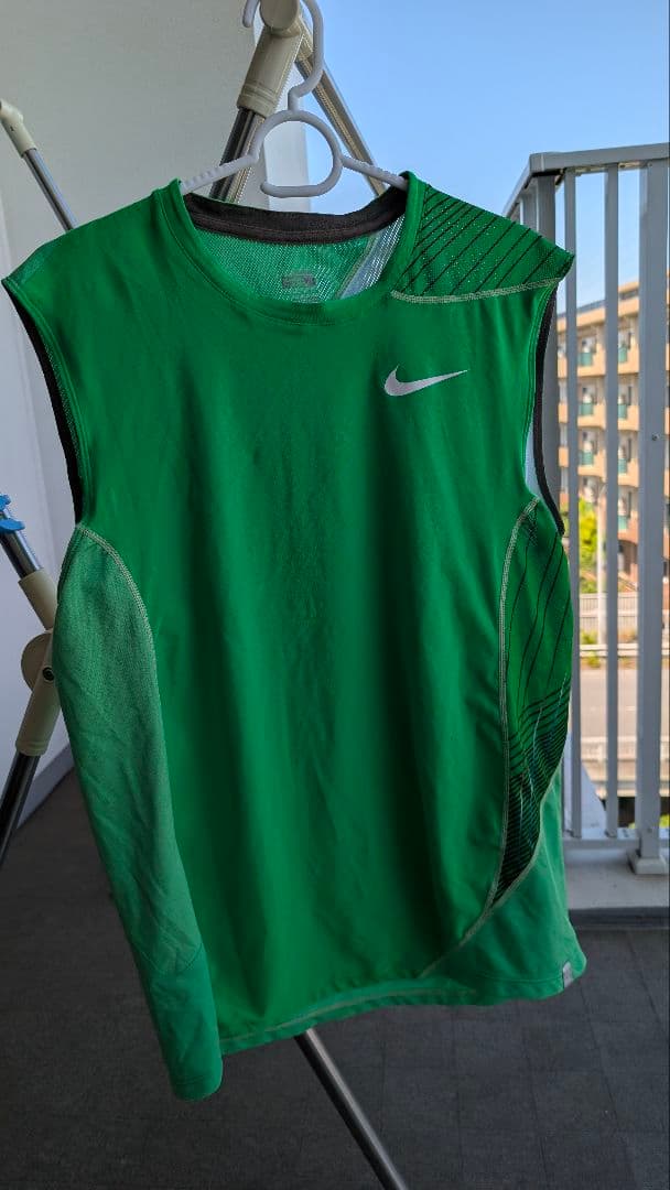 ナイキ ラファエル・ナダル 2008年 全仏オープン Tシャツ