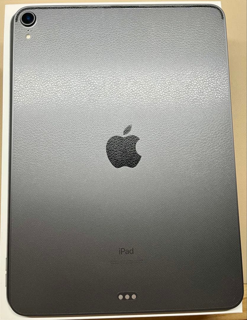 h*。様 【美品】iPad Pro 11インチ 64GB Wi-Fiモデル