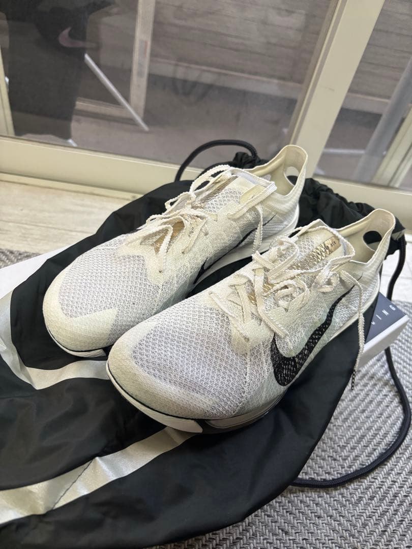 ウ*ー様 Nike AIR ZOOM VICTORY 2 インゲブリクトセン26