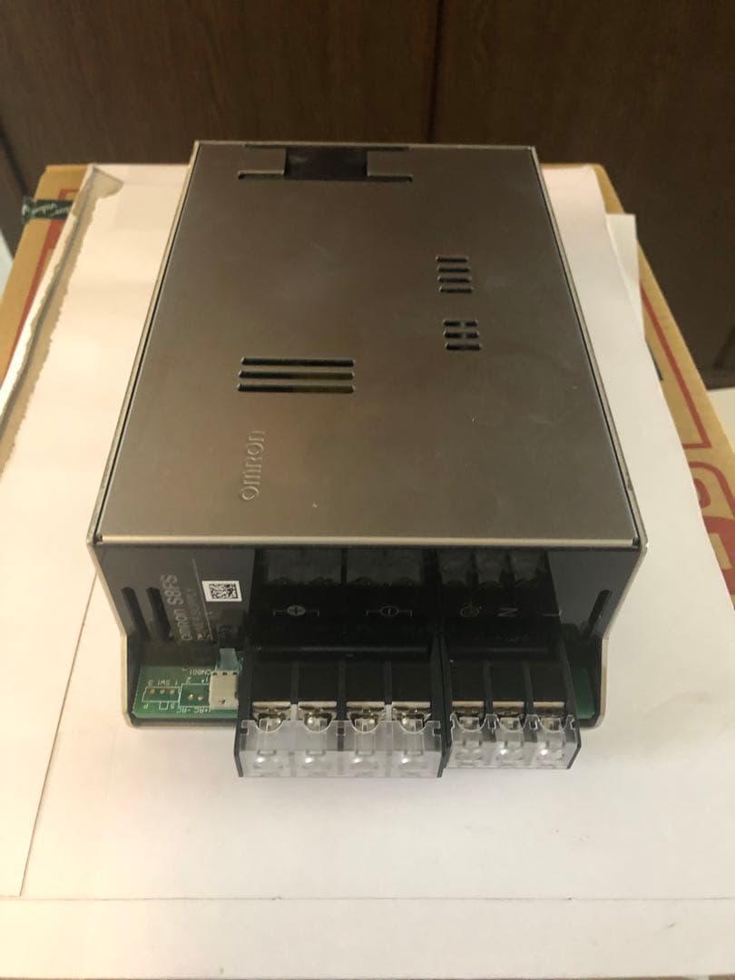 OMRON スイッチング電源　S8FS-G60048C