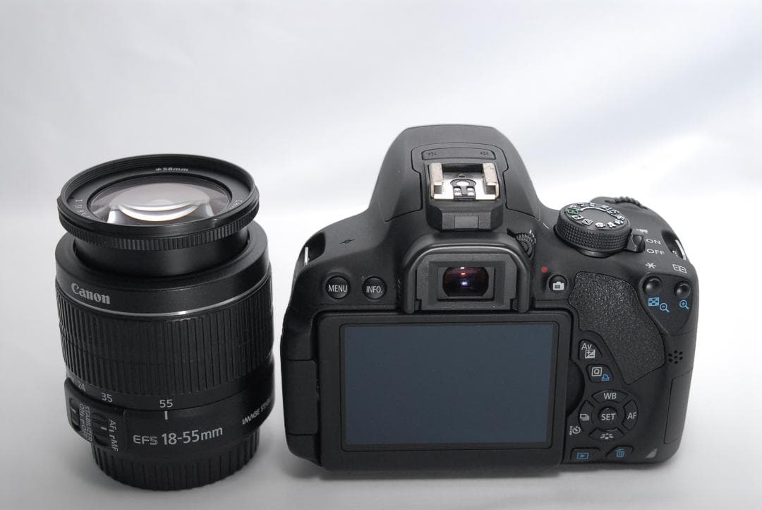 キャノン Kiss X7i☆手振れ補正レンズISⅡ☆一眼レフカメラ☆