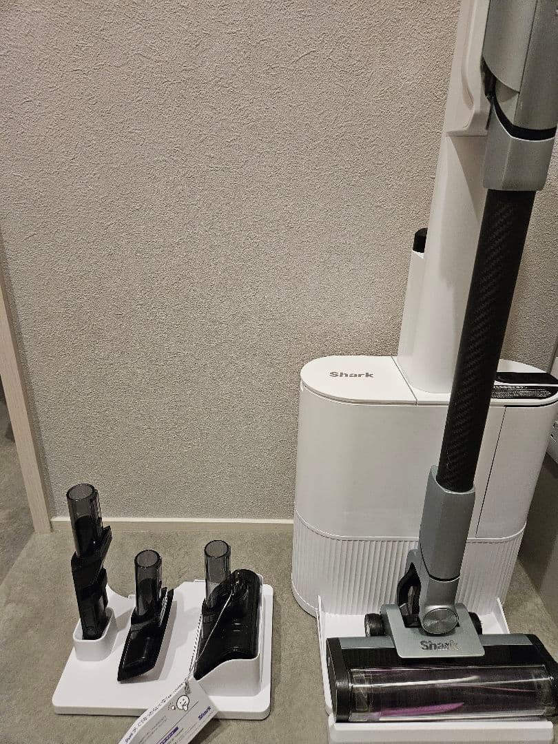 シャーク　スティッククリーナー　掃除機　XDCKLC551J　自動ゴミ収集