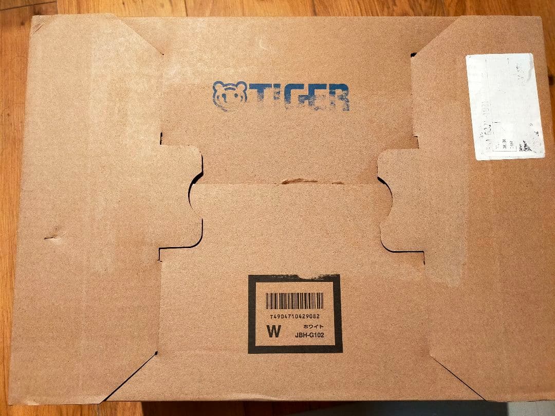 【新品未使用】TIGER 炊飯器 JBH-G102 ホワイト