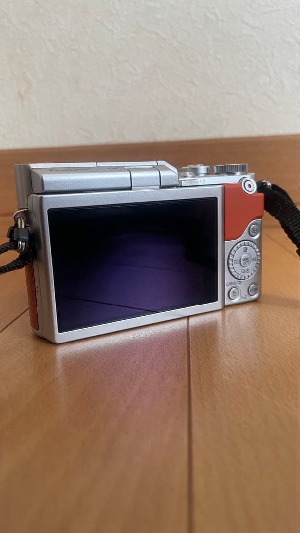 Panasonic LUMIX G DC-GF10W ミラーレスカメラ　オレンジ
