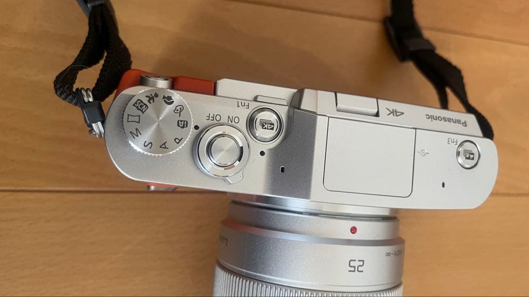 Panasonic LUMIX G DC-GF10W ミラーレスカメラ　オレンジ