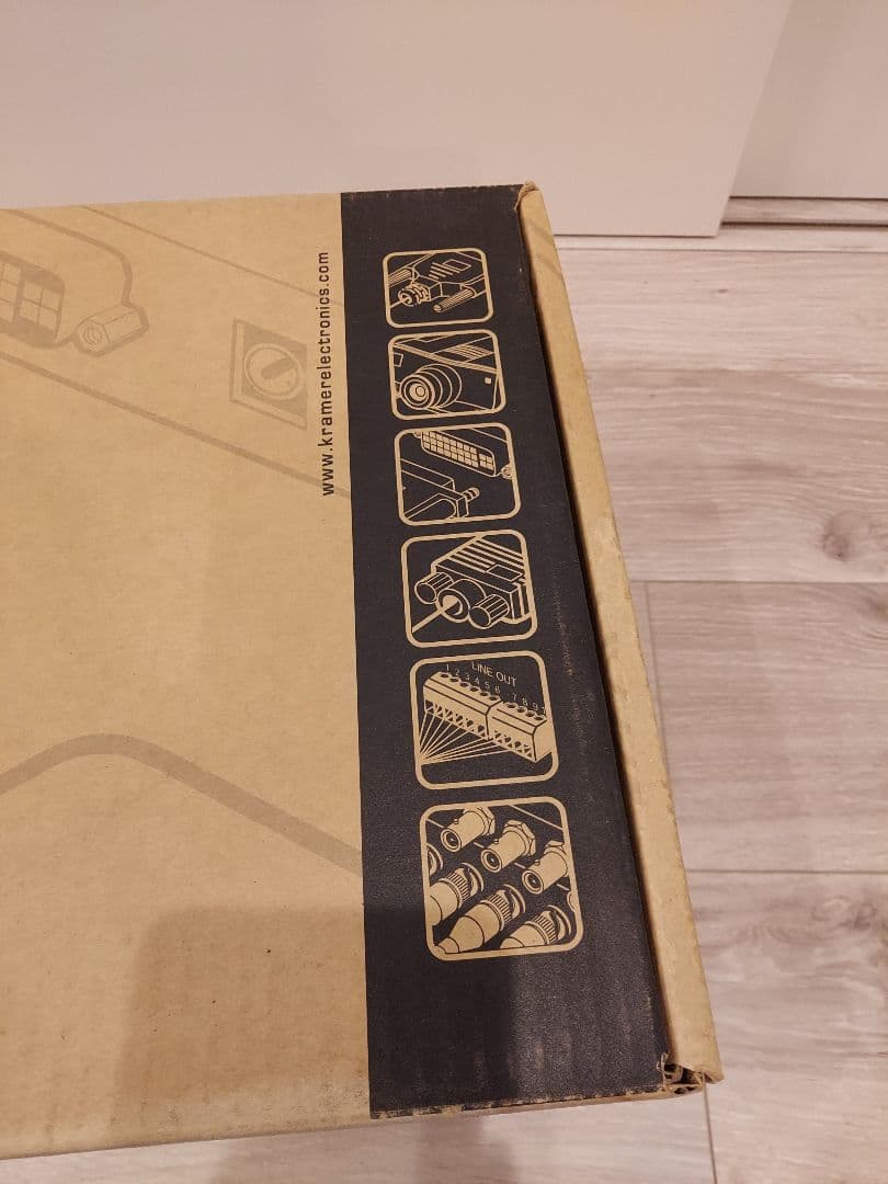 Kramer VP-10 VP10 1:10 RGBHV 分配アンプ