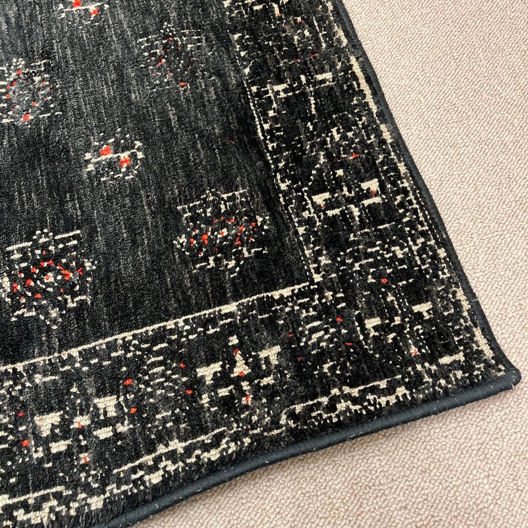 unico CALIGO ラグ 黒　お盆休み限定値下げ