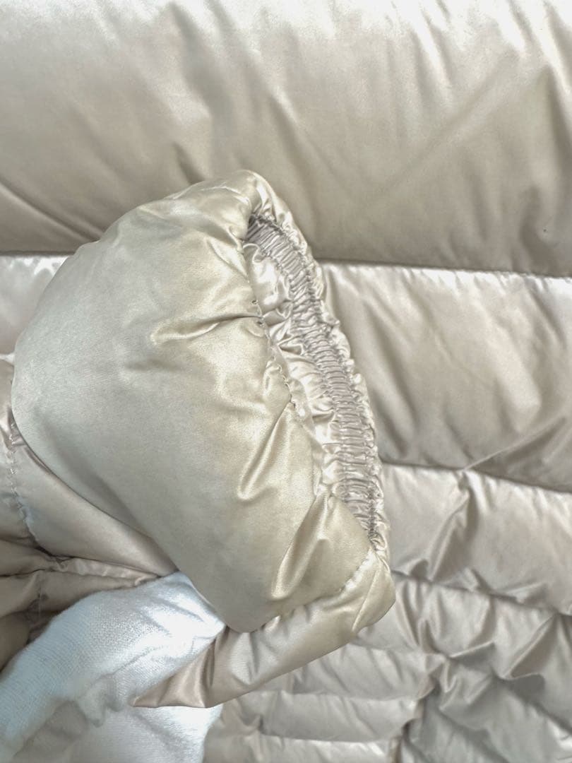 MONCLER レディース　ダウン