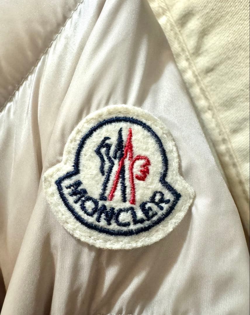 MONCLER レディース　ダウン
